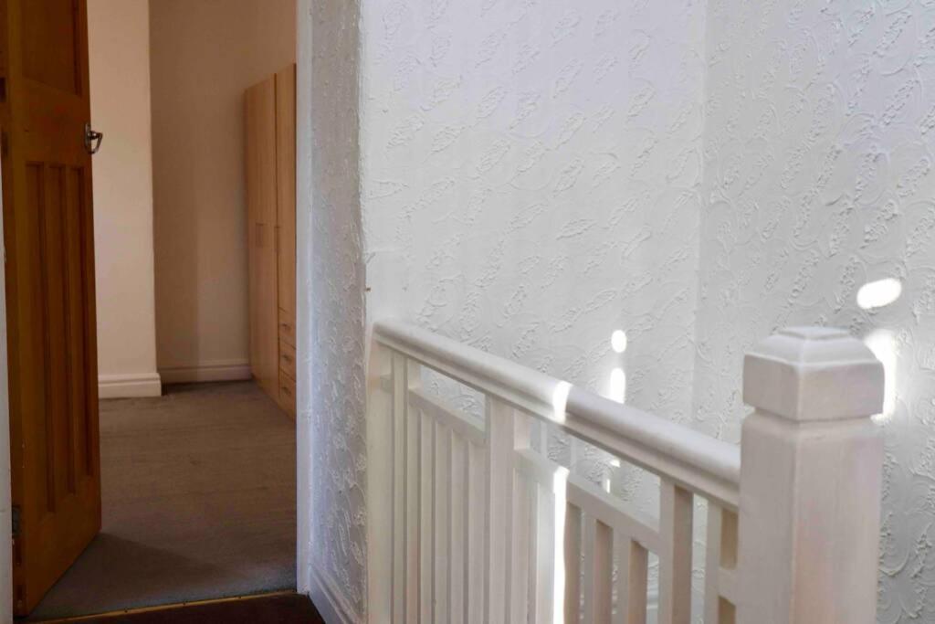Cheerful 2 Bedroom Residential - Free Parking Casa de Férias Leeds (West Yorkshire)
