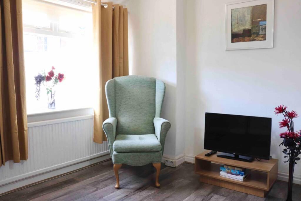 Casa de Férias Cheerful 2 Bedroom Residential - Free Parking Leeds (West Yorkshire)